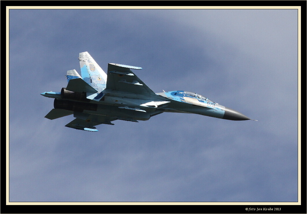 CIAF 2013 Sukhoi Su-27 09