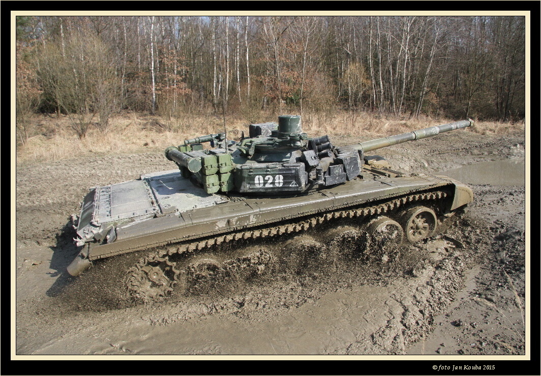 TANK T-72M4 CZ 13
