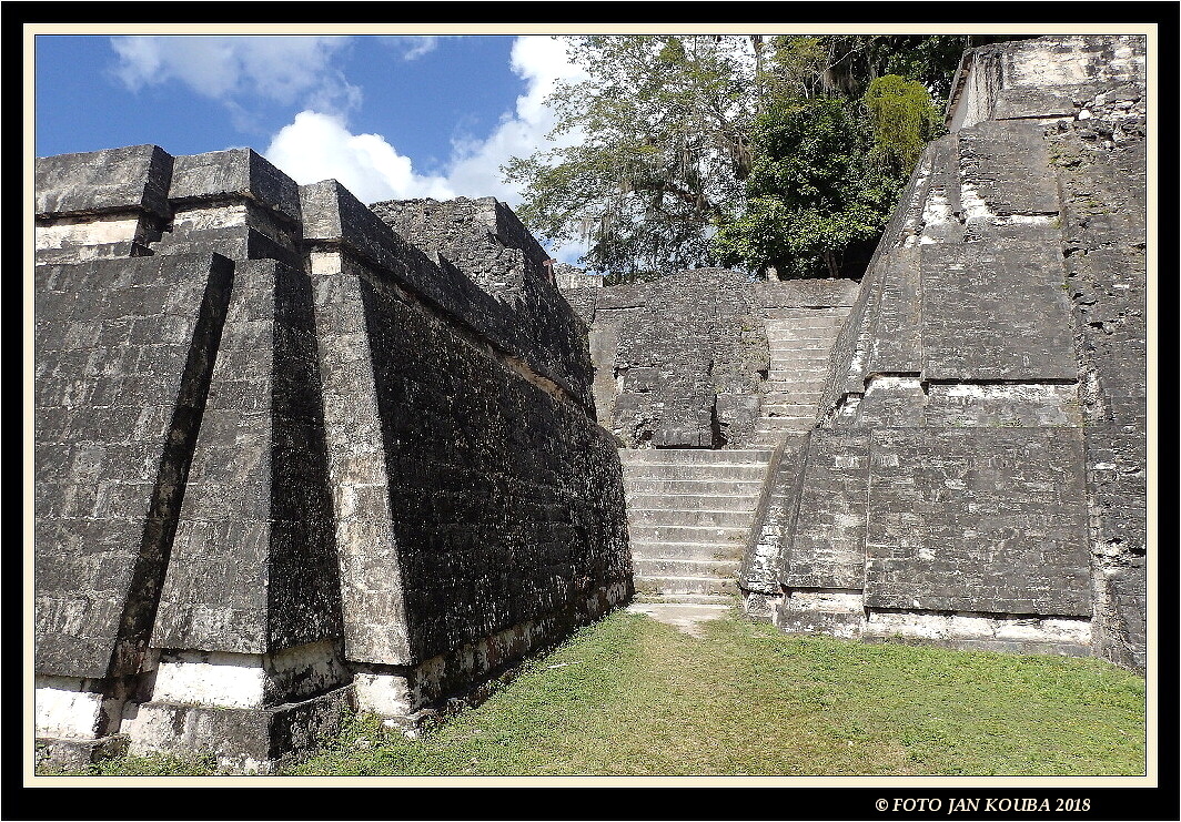 15 Guatemala - Tikal, Mayan ruins, mayské ruiny
