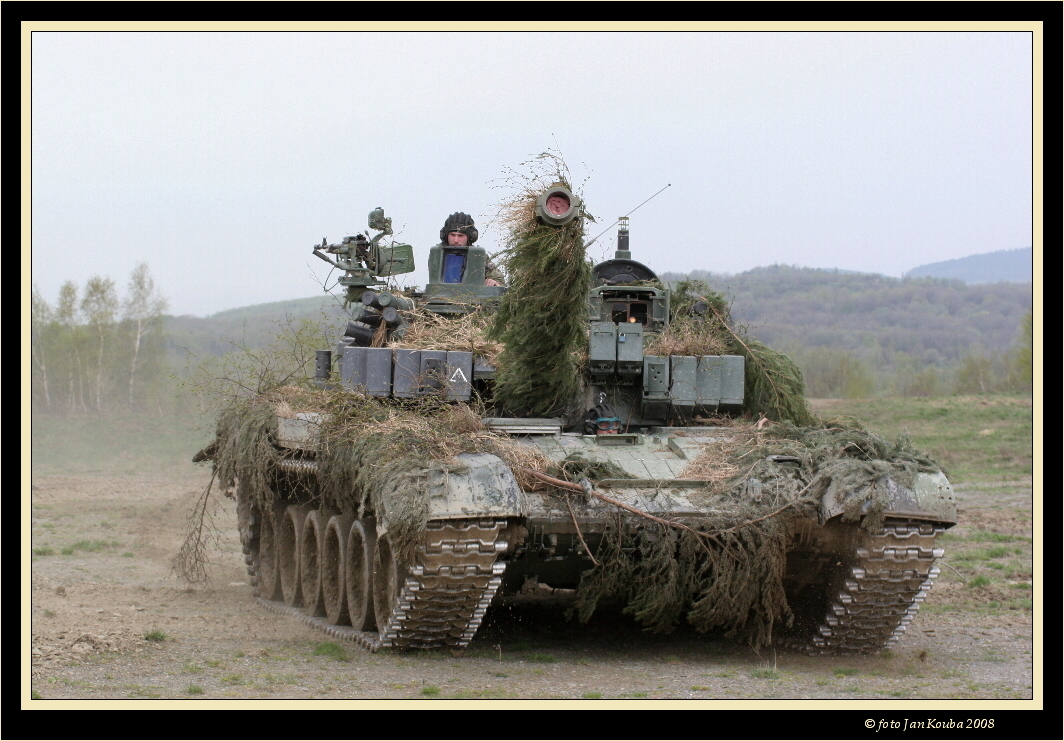 T - 72M4 CZ 24.JPG