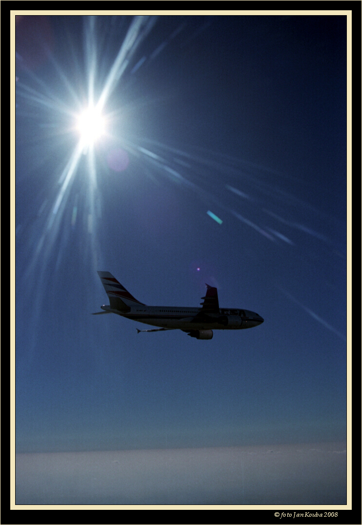 AIRBUS A310 012.jpg