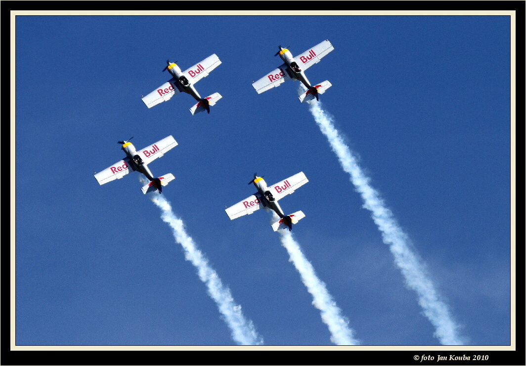 Aerobatic Team 01.JPG