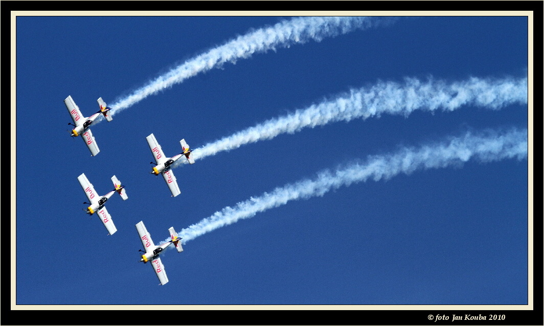 Aerobatic Team 16.JPG