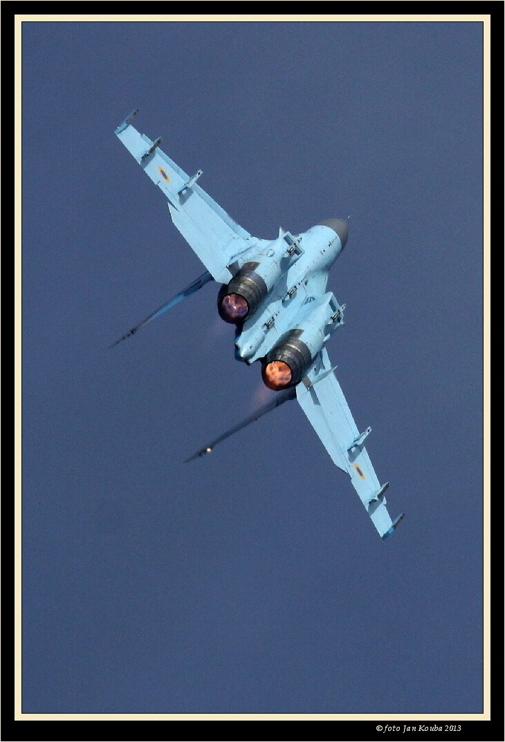 CIAF 2013 Sukhoi Su-27 03