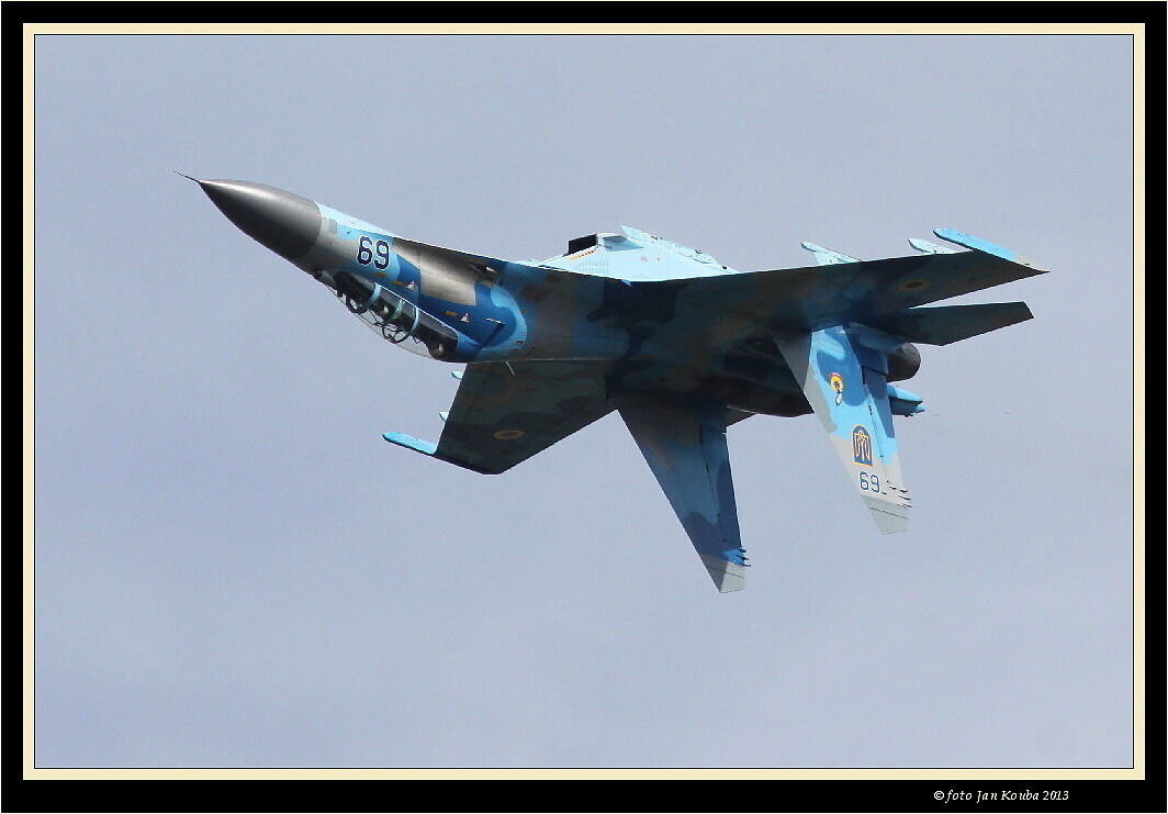 CIAF 2013 Sukhoi Su-27 06