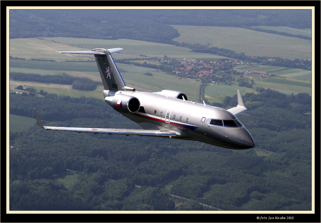  Challenger CL-601 13