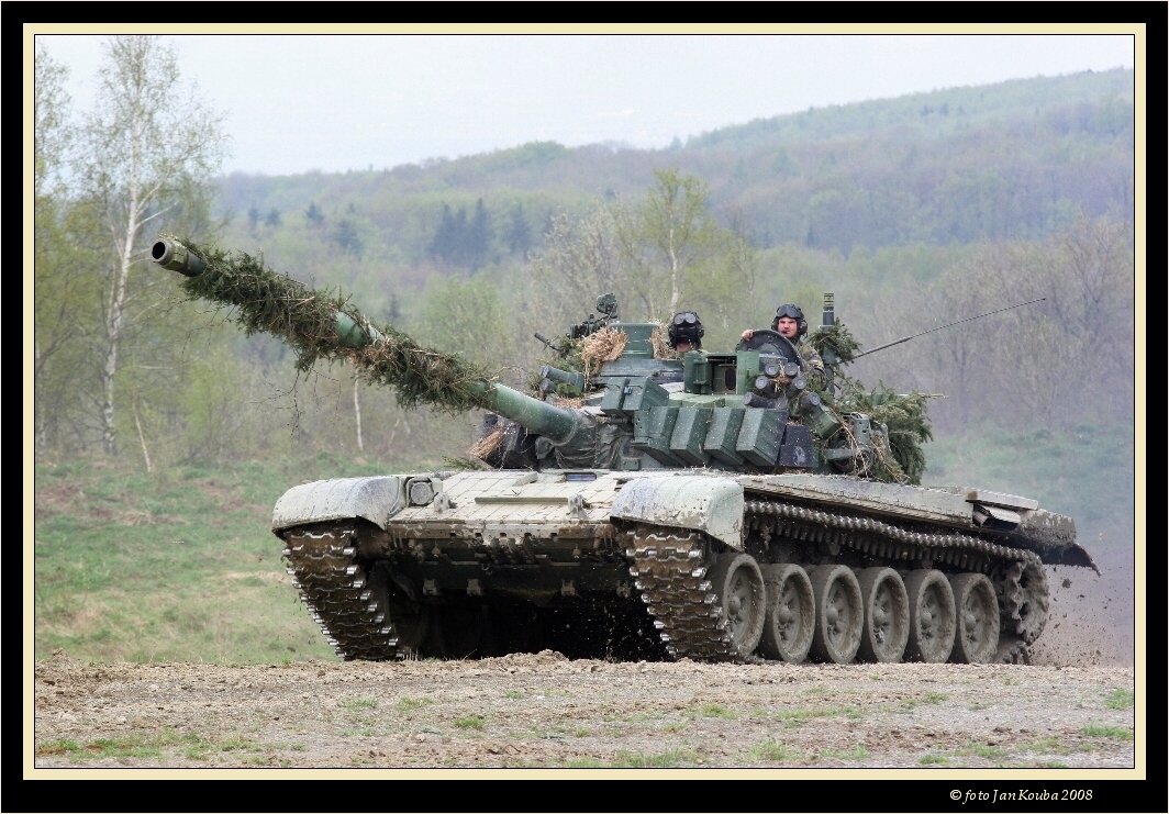 T - 72M4 CZ 02.jpg